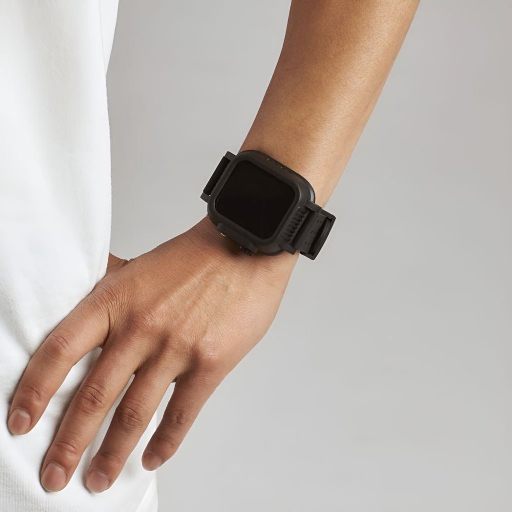 Titan Tough Sports Band With Built In Case1